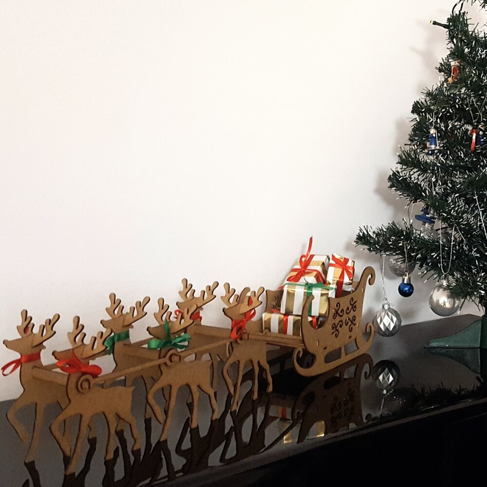 sanie mikołaja ozdoba svg